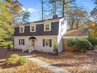 223 Churchill Dr, Greenville, NC 27858