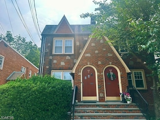 42 Center St Unit A, Chatham, NJ 07928