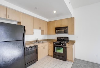 445 Island Ave Unit 406, San Diego, CA 92101