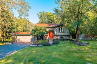 534 Seese Hill Rd, Canadensis, PA 18325