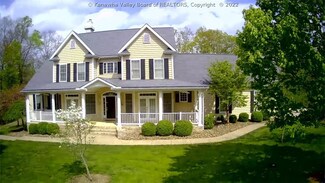 1056 Lakeview Dr, Charleston, WV 25313