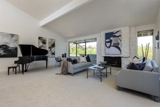 8 Mansion Ct Unit 722, Menlo Park, CA 94025