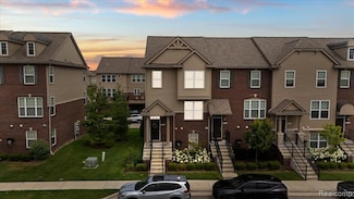 2582 Helmsdale Cir, Rochester Hills, MI 48307