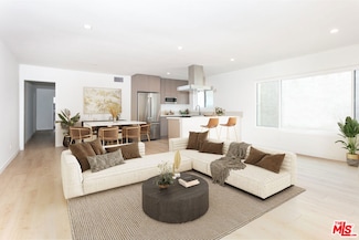 955 N Croft Ave Unit 5, West Hollywood, CA 90069