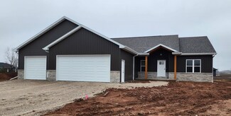 W5884 Edgewood Dr, Harrison, WI 54952