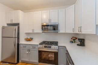 263 10th St Unit 4B, Jersey City, NJ 07302