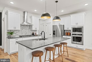 348 Milton Stamp Dr, Glen Mills, PA 19342