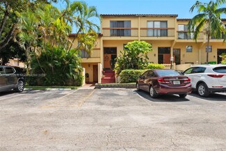 7765 Grande St, Sunrise, FL 33351