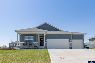 6407 Kyla Dr, Omaha, NE 68157