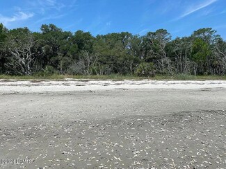 95 Sea Pines Dr, Saint Helena Island, SC 29920