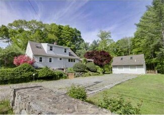 114 Main St, Byfield, MA 01922