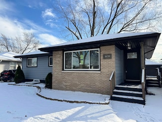 3430 41st St, Highland, IN 46322