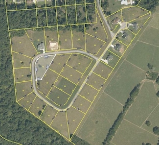 32 Overlook Dr, Dayton, TN 37321