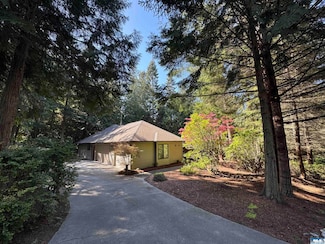 201 Buck Loop Rd, Sequim, WA 98382