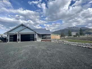 210 Elk View Dr, Canyon City, OR 97820
