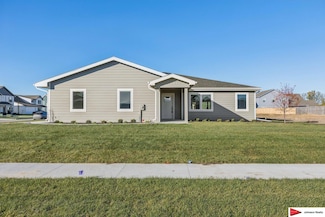 1216 S Valley View St, Valley, NE 68064