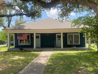 701 W 28th St, Bryan, TX 77803