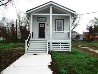 2019 Deslonde St, New Orleans, LA 70117