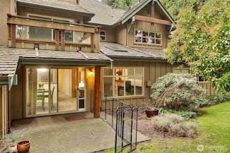 5438 Snow Goose Ln Unit 104, Blaine, WA 98230