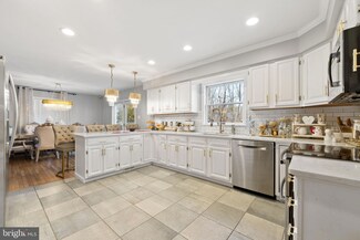 2 Clover Ave, Washington, NJ 07882