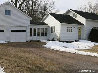 7188 N Bergen Rd, Bergen, NY 14416