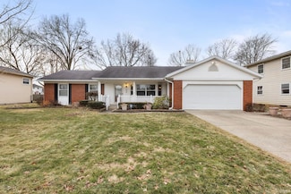 1460 Cambridge Dr, South Bend, IN 46614