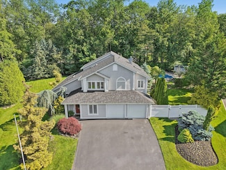 36 Bridge Rd, Nanuet, NY 10954