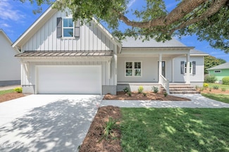 5988 Gray Squirrel Path, Southport, NC 28461