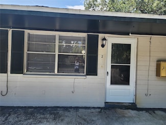 135 North St, Daytona Beach, FL 32114