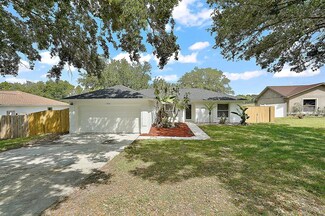11460 Crescent Pines Blvd, Clermont, FL 34711