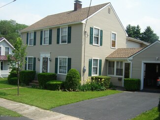 415 S Washington St, Muncy, PA 17756