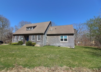 13 Hotchkiss Ln, Edgartown, MA 02539