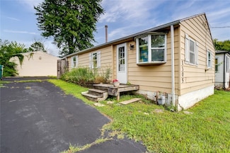 1305 Ames Ave, Dayton, OH 45432