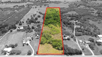 699 Mcknight Rd, Seguin, TX 78155