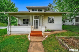 507 W Main St, Toulon, IL 61483