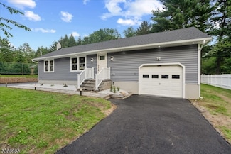 204 Christopher St, Hackettstown, NJ 07840