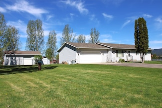 15 Sully Rd, Plains, MT 59859