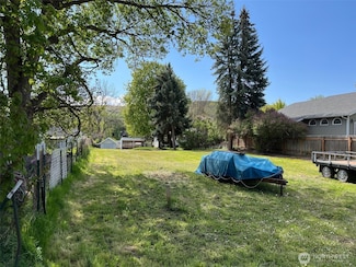 206 W Patit Ave, Dayton, WA 99328