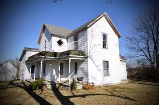 9434 W 200 S, Farmland, IN 47340