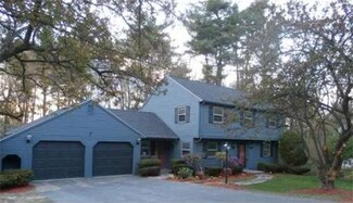 29 Berkeley Dr, Chelmsford, MA 01824