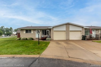 47442 Brent Ct Unit 53, Chesterfield, MI 48047