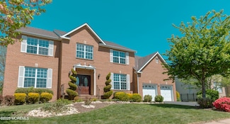 7 Regal Dr, Morganville, NJ 07751