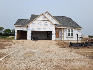 1746 Whalen Dr, Oconomowoc, WI 53066