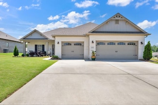 1707 Meadowbrook Ln SE, Cullman, AL 35055