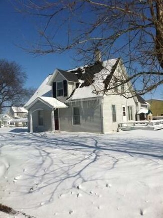 202 Ames St, Cabery, IL 60919