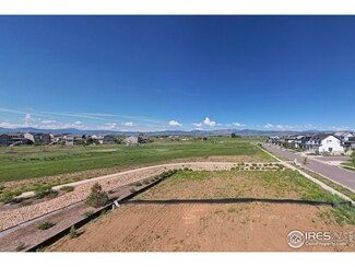 5723 Four Leaf Dr, Longmont, CO 80503