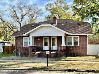 151 S Eleventh St, Salina, KS 67401