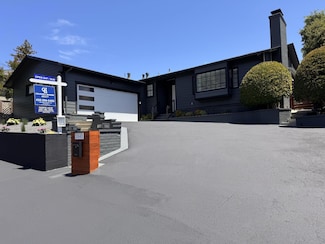 1641 Molitor Rd, Belmont, CA 94002