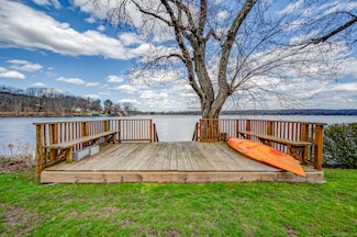 410 Bantam Lake Rd, Morris, CT 06763