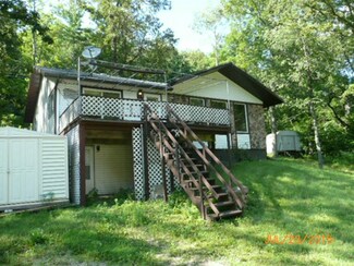 16330 Castle Springs Rd, Gays Mills, WI 54631